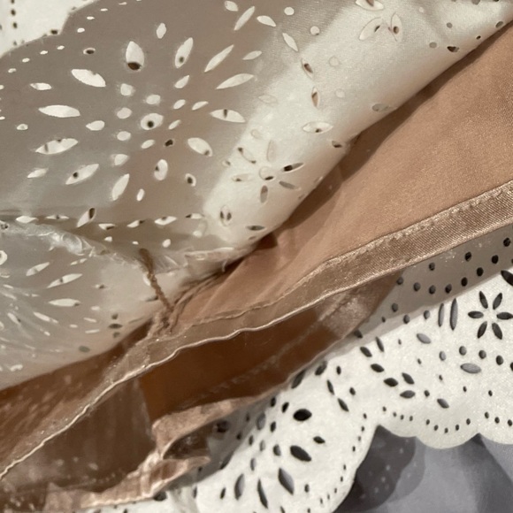 Forever 21 Mini Skirt, Laser Cut Pattern, Like new condition, Size: S - Picture 9 of 10